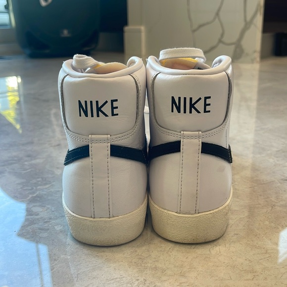 Nike Blazer Mid ‘77 VNTG - Size Women’s US 8.5, Men’s US 7 - Picture 7 of 12